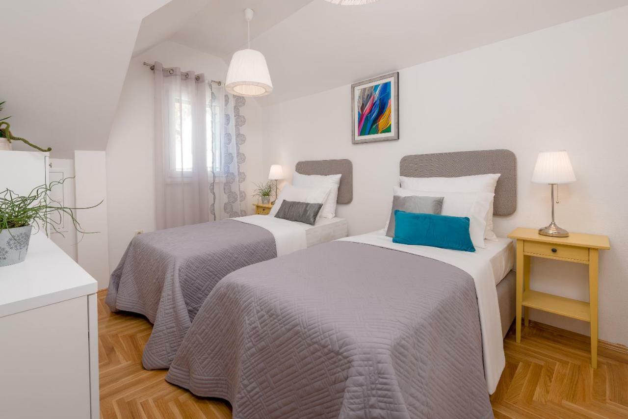 Villa Lipa Dora Murvica  Bagian luar foto