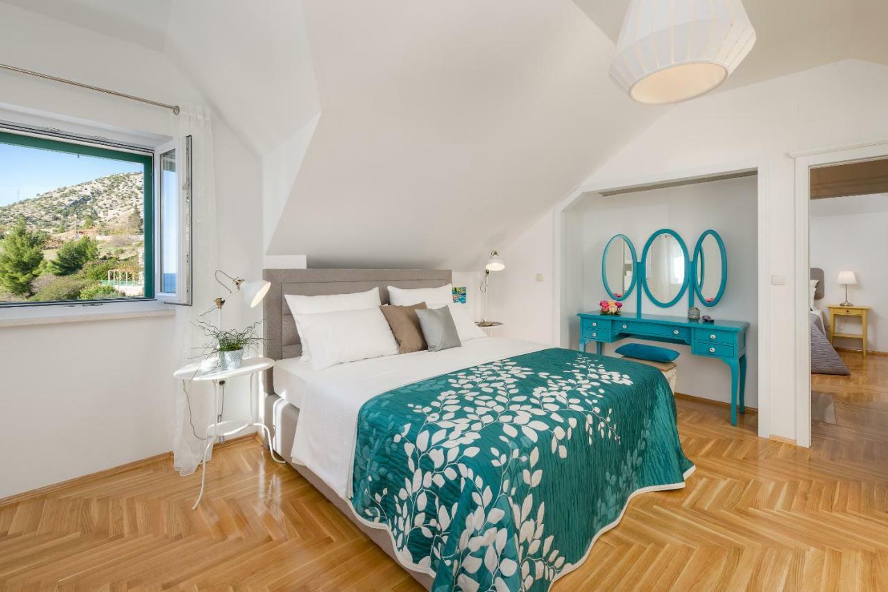 Villa Lipa Dora Murvica  Bagian luar foto