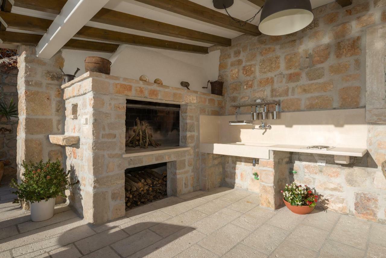 Villa Lipa Dora Murvica  Bagian luar foto